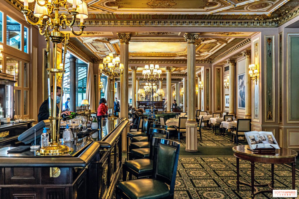 A Culinary Journey Through Paris: Best Bistros and Cafes in Paris