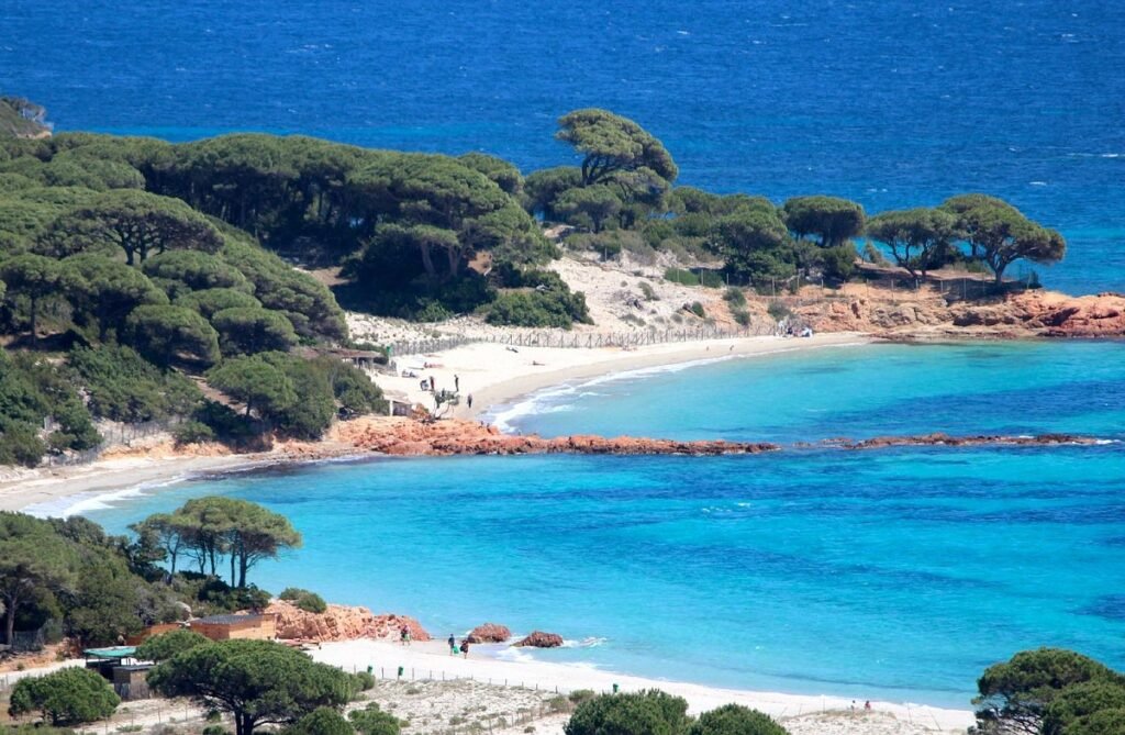 Top September Beaches for Sun-Seekers in the Mediterranean