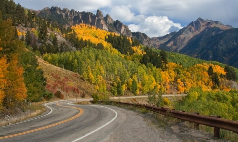 Top 10 Scenic Drives for Fall Foliage in the USA: The Ultimate Guide for Leaf-Peeping Road Trips