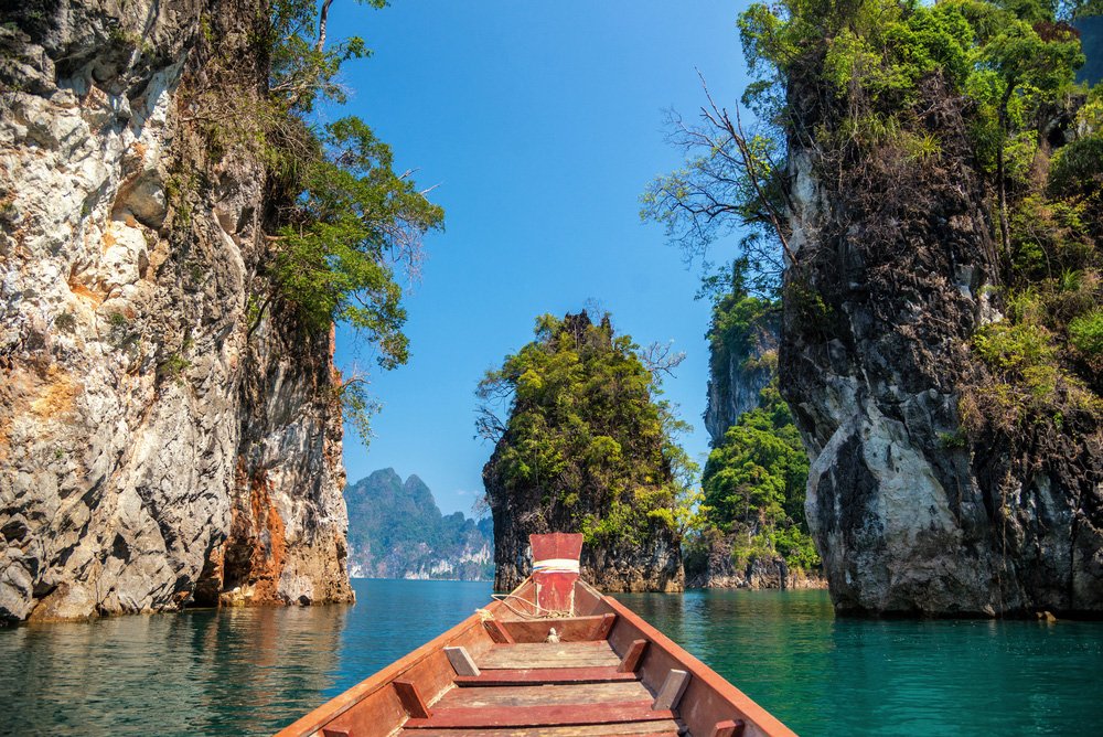 10 Smart Ways to Travel Southeast Asia on a Budget in December