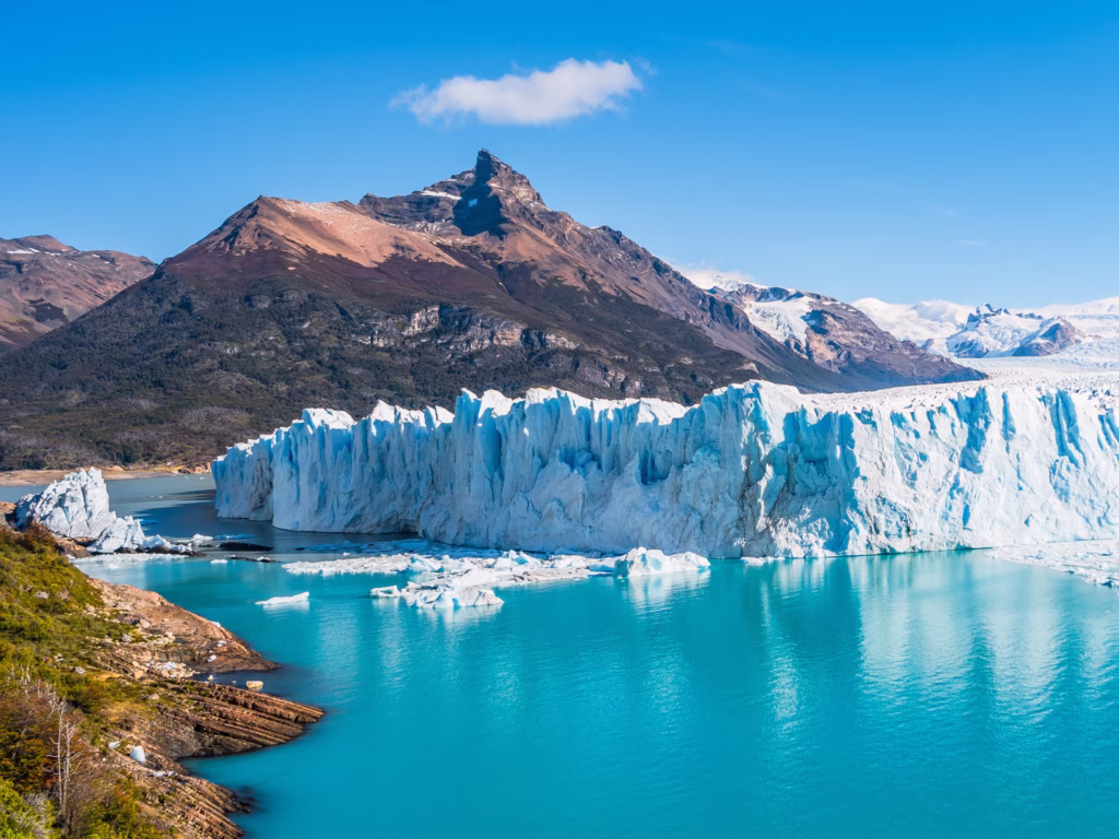 Best Travel Destinations in April: Argentina – Patagonia Adventures and Wine Country