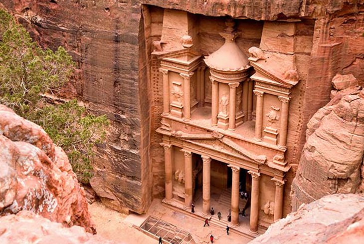 Best Travel Destinations in April: Jordan – Petra and the Wadi Rum Desert
