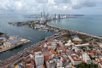 medium vecteezy skyscrapers cartagena colombia 32509286 medium